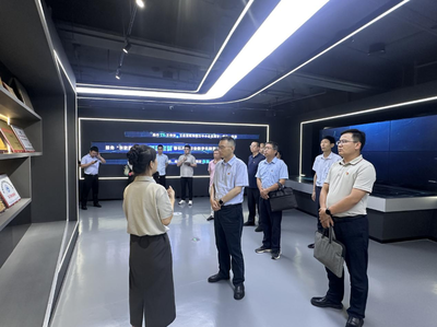 黨建引領(lǐng)聚合力 政企同心鏈未來(lái)——市投促中心機(jī)關(guān)黨支部開(kāi)展主題黨日活動(dòng)賦能人工智能公共數(shù)據(jù)產(chǎn)業(yè)發(fā)展